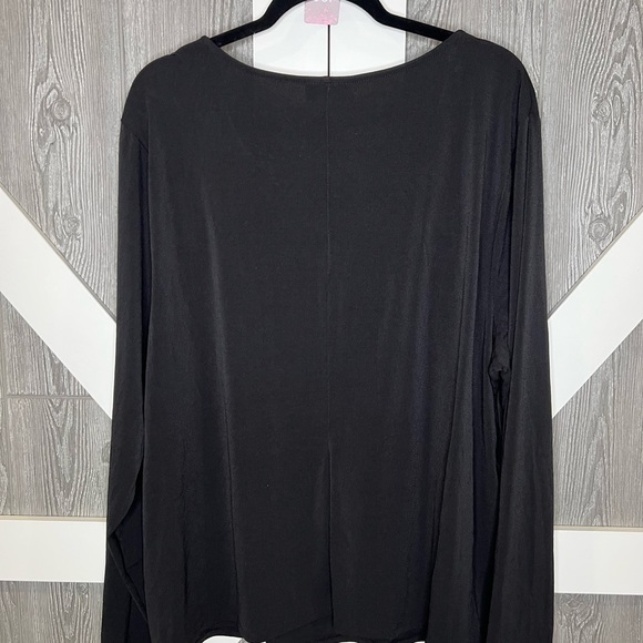 138. NWT BOLD elements Chain Link Neckline Black Cutout Blouse 3X - Picture 8 of 8